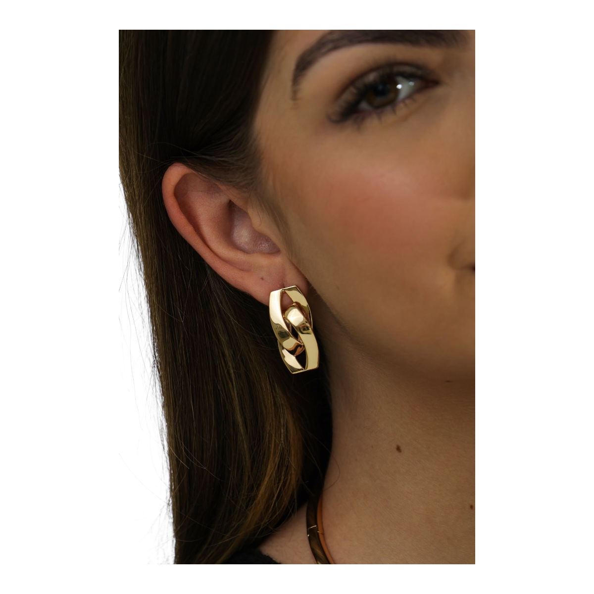 Brinco Argola de Elos Entrelaçados Folheado a Ouro 18k - Imagem 2